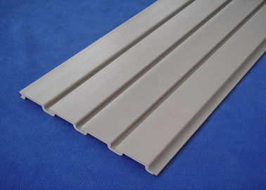 โฟม PVC Slatwall Panel Slat Panel แผงโรงรถสีเทาเย็น